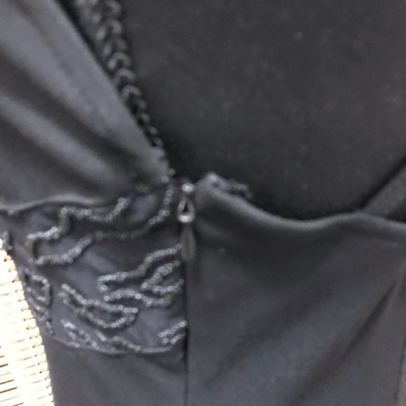 Black gown with beaded detail - Picture 4 of 6